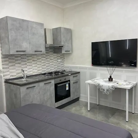 Apartment Ester 5 Naples